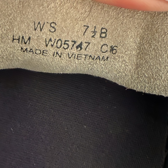 COLE HAAN W’s Nantucket Camp Moccasins Blue Patent Leather Shoes 7.5B Loafers - Picture 2 of 6